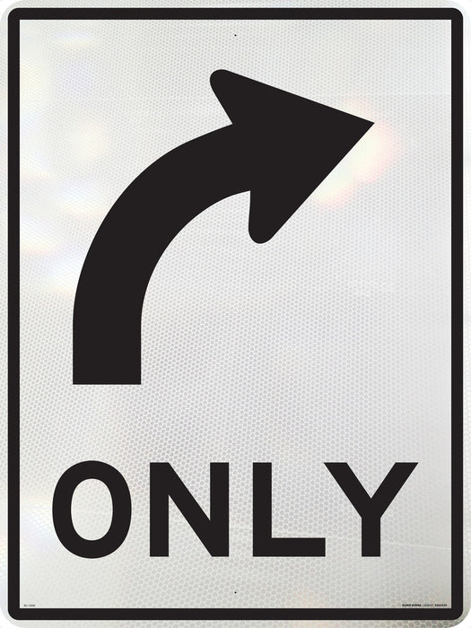 Sign ONE WAY ONLY arrow symb. CURVED RIGHT Class1 Refelct. Blk/Wht - w600 x h800mm ALUM