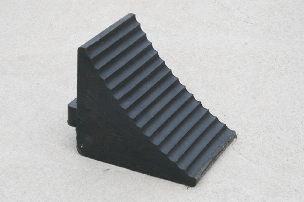 Wheel Chock - Heavy Duty Rubber 5.3kgs Blk - w180 x h210 dia 255mm